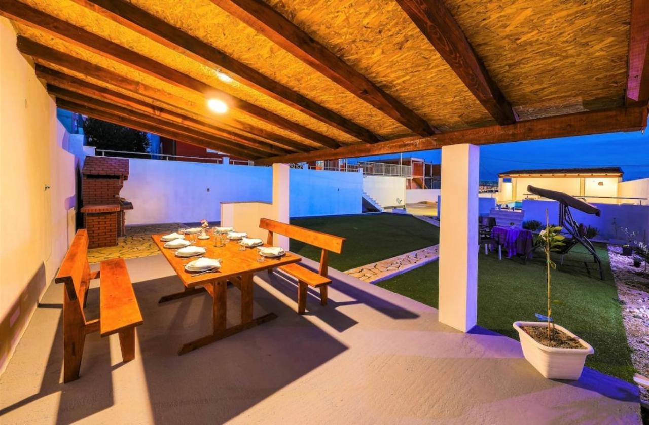 Villa Ana Kastel Sucurac Exterior photo